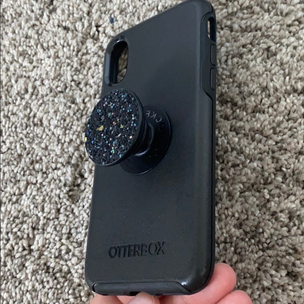 Otter box IphoneX case with pop socket